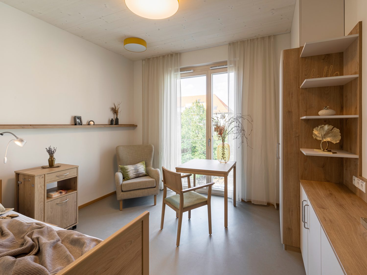 Immobilienfotografie helles Bewohnerzimmer Pflegeheim