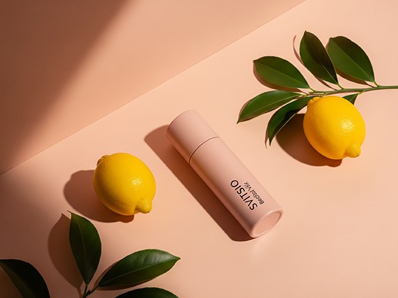 Kreative Kosmetik Produktfotografie Flatlay mit Schatten